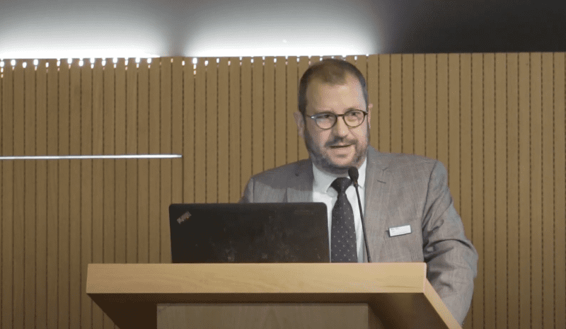 El auditor del FMI advirtió que las bandas pueden colapsar si Caputo no acumula reservas